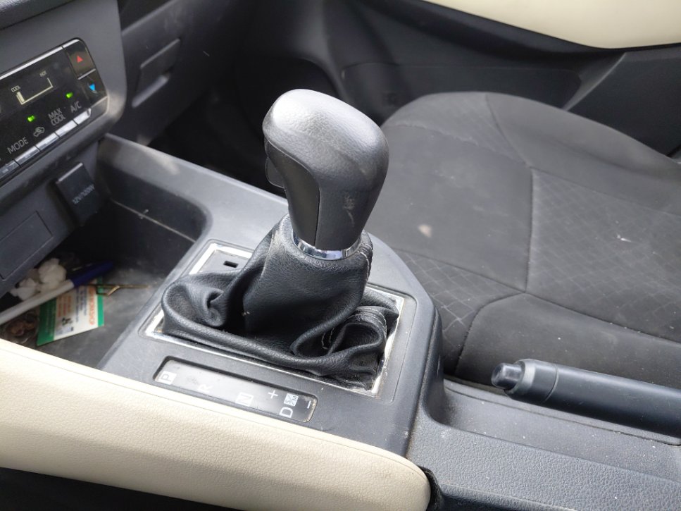 Toyota Yaris Y 2023 image