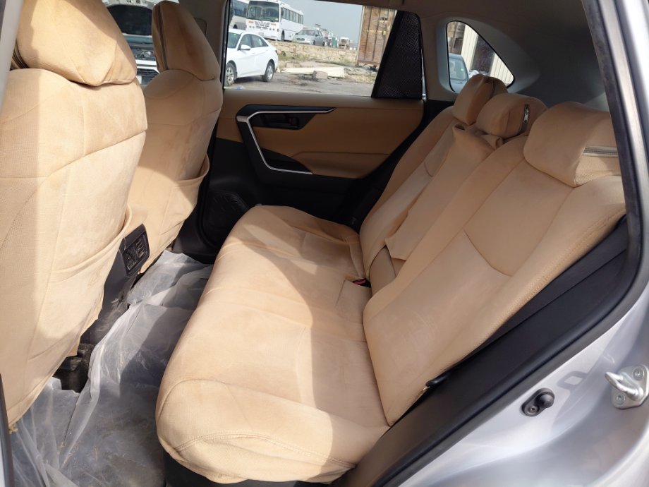 Toyota RAV4  LE HEV SPORTS 2020 image