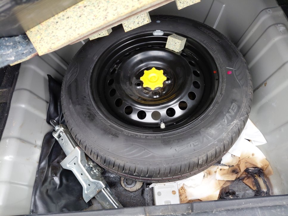 Toyota Yaris Y 2023 image