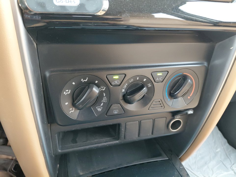 Toyota Fortuner GX2 SPORTS UTILITY 2021 image