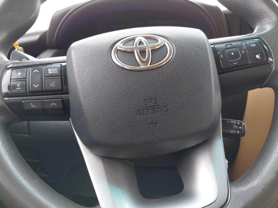 Toyota Fortuner GX2 SPORTS UTILITY 2021 image