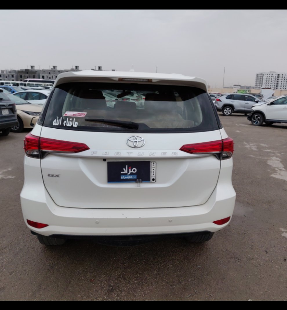 Toyota Fortuner GX2 SPORTS UTILITY 2021 image