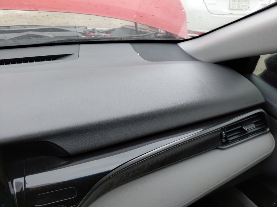 Toyota Camry SE 2021 image