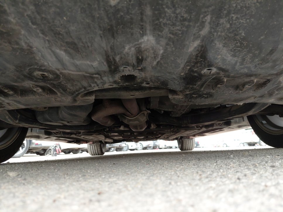 Toyota Camry SE 2021 image