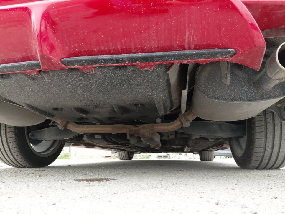 Toyota Camry SE 2021 image