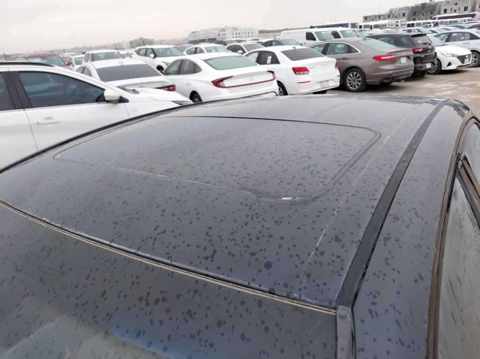 Toyota Camry SE 2021 image