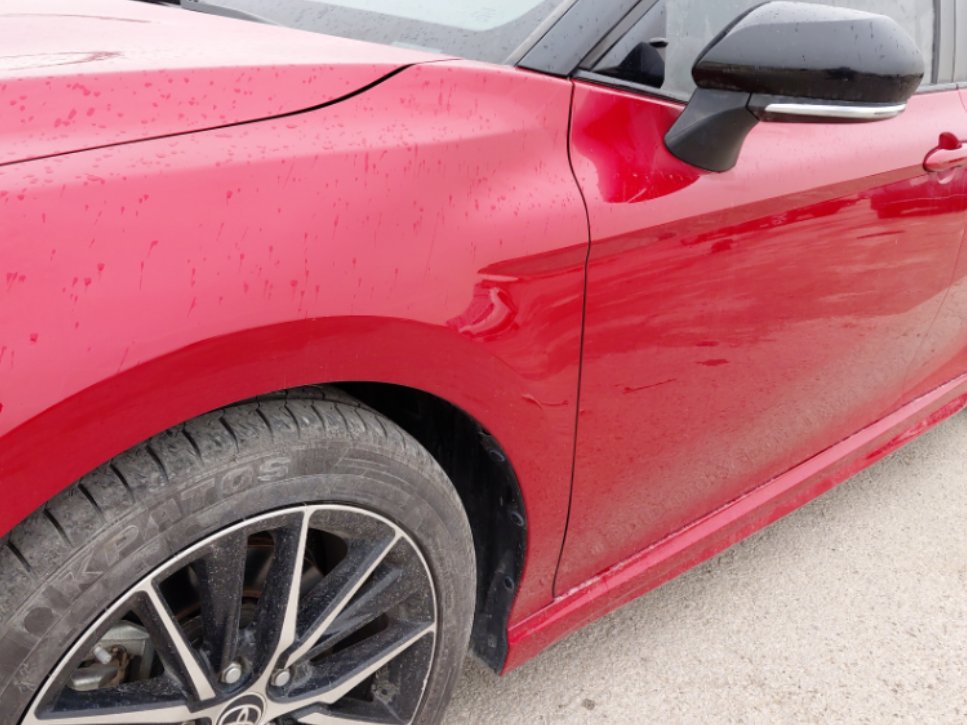 Toyota Camry SE 2021 image