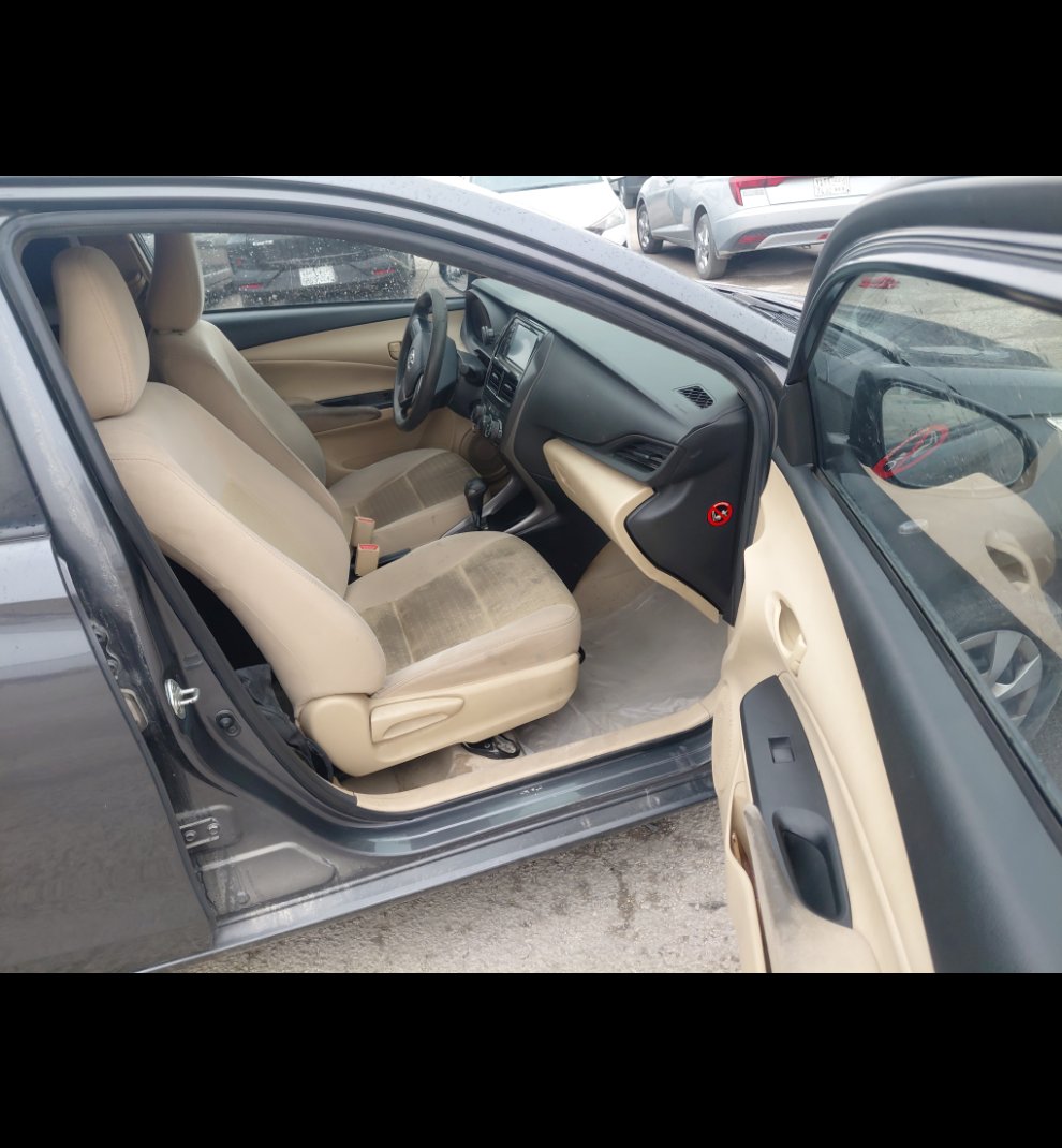 Toyota Yaris Y 2021 image