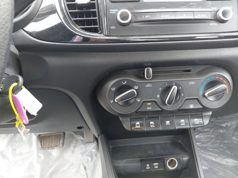 كيا بيجاس  GL  2024 image