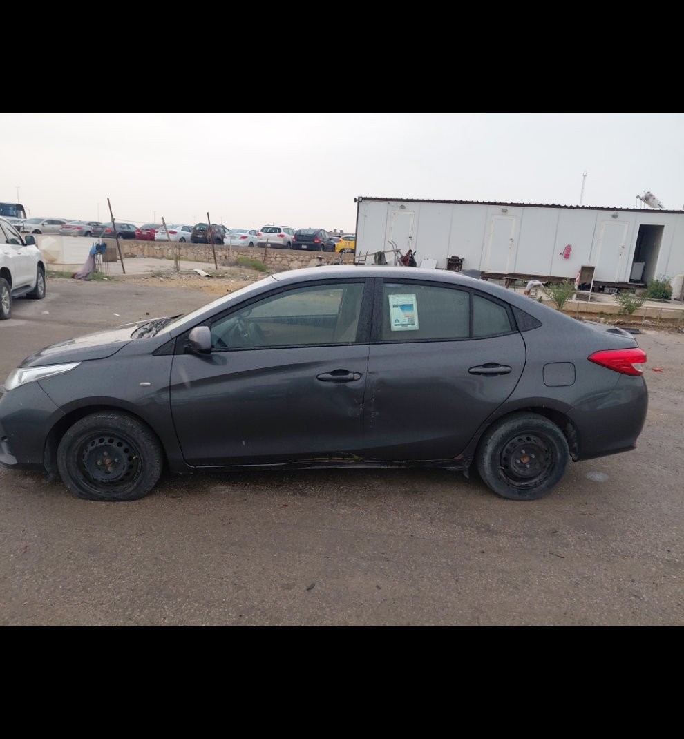 Toyota Yaris Y 2021 image