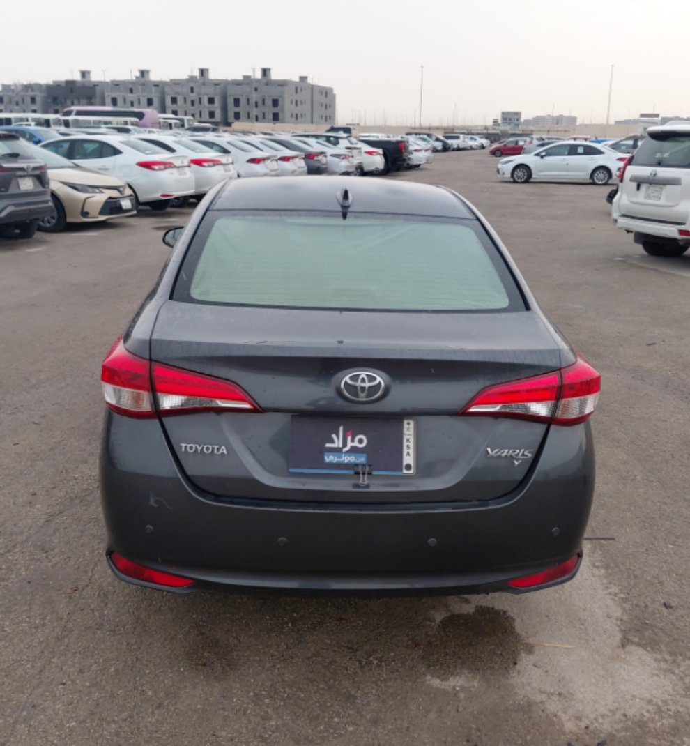 Toyota Yaris Y 2021 image