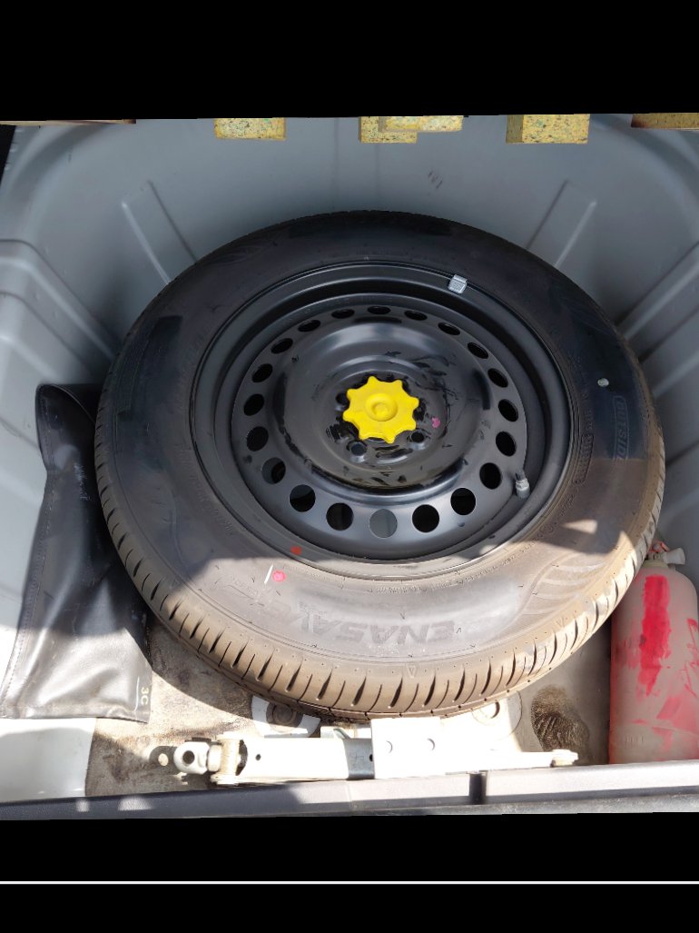 Toyota Yaris Y  2023 image