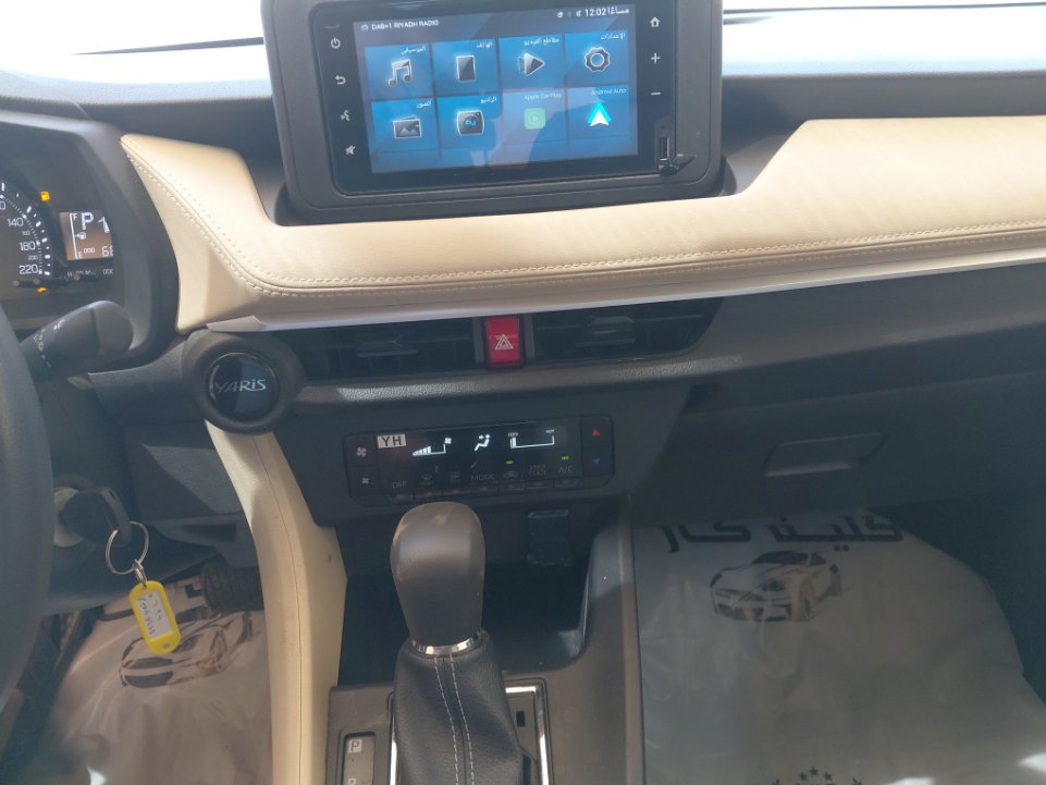 Toyota Yaris Y 2024 image