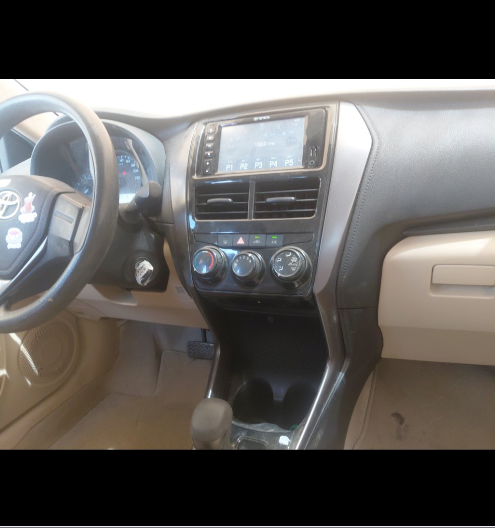 Toyota Yaris Y 2022 image