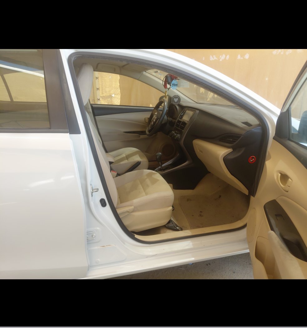 Toyota Yaris Y 2022 image