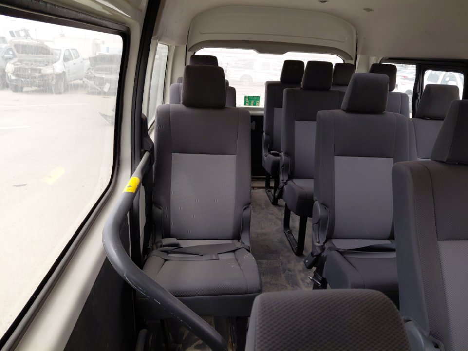 Toyota Hiace Bus  2023 image