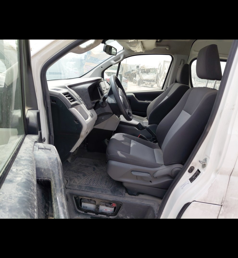 Toyota Hiace Bus  2023 image