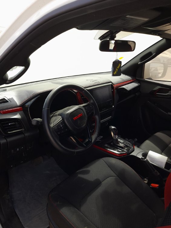 ايسوزو ديماكس  2025 image