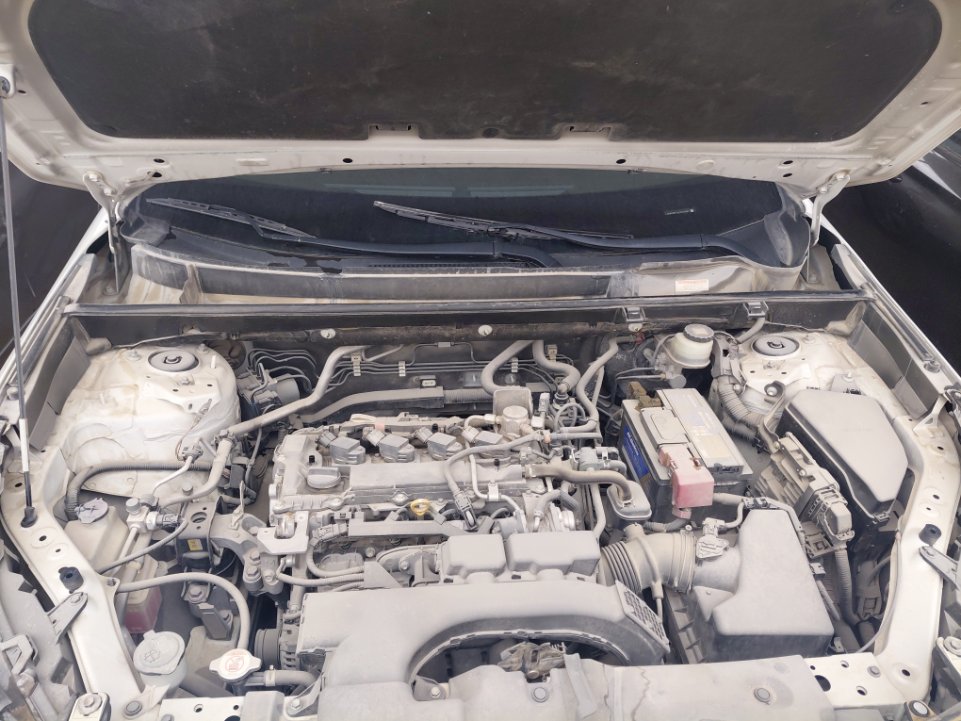 Toyota RAV4  XLE Sports Ut 2020 image