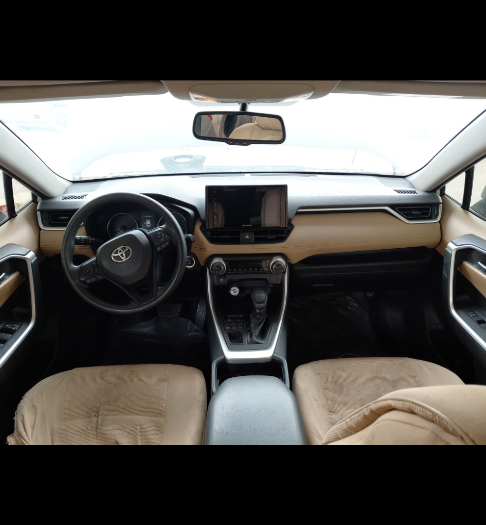 Toyota RAV4  XLE Sports Ut 2020 image