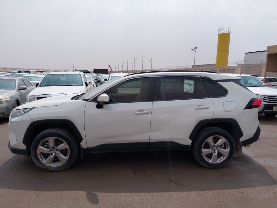 Toyota RAV4  XLE Sports Ut 2020 image