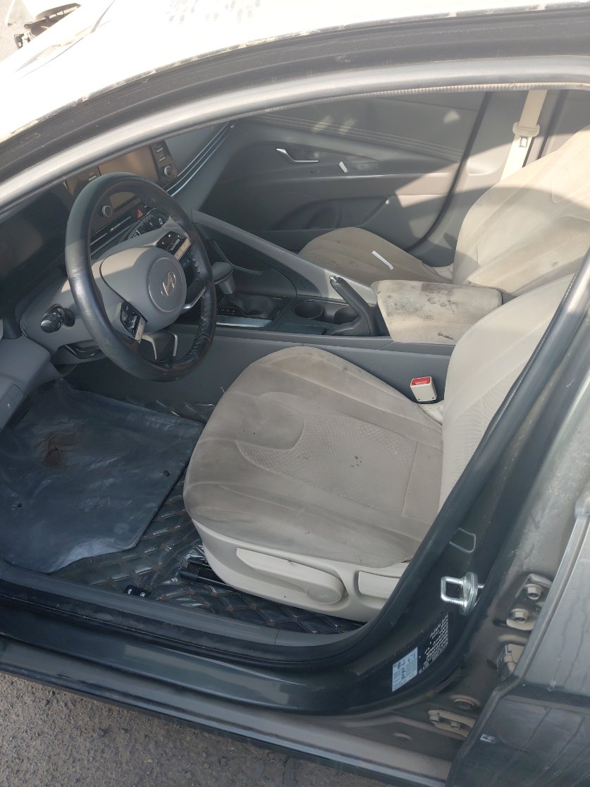 Hyundai Elantra  2024 image