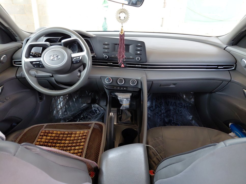 Hyundai Elantra GL  2023 image