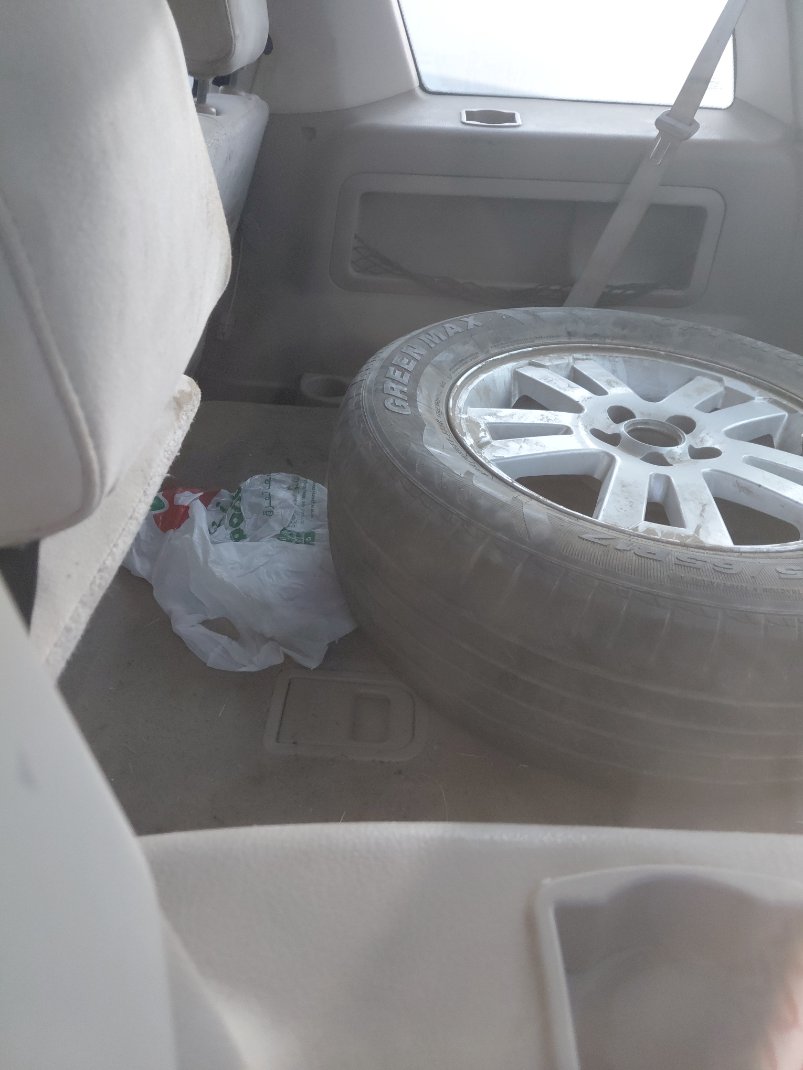 Ford Explorer  2010 image