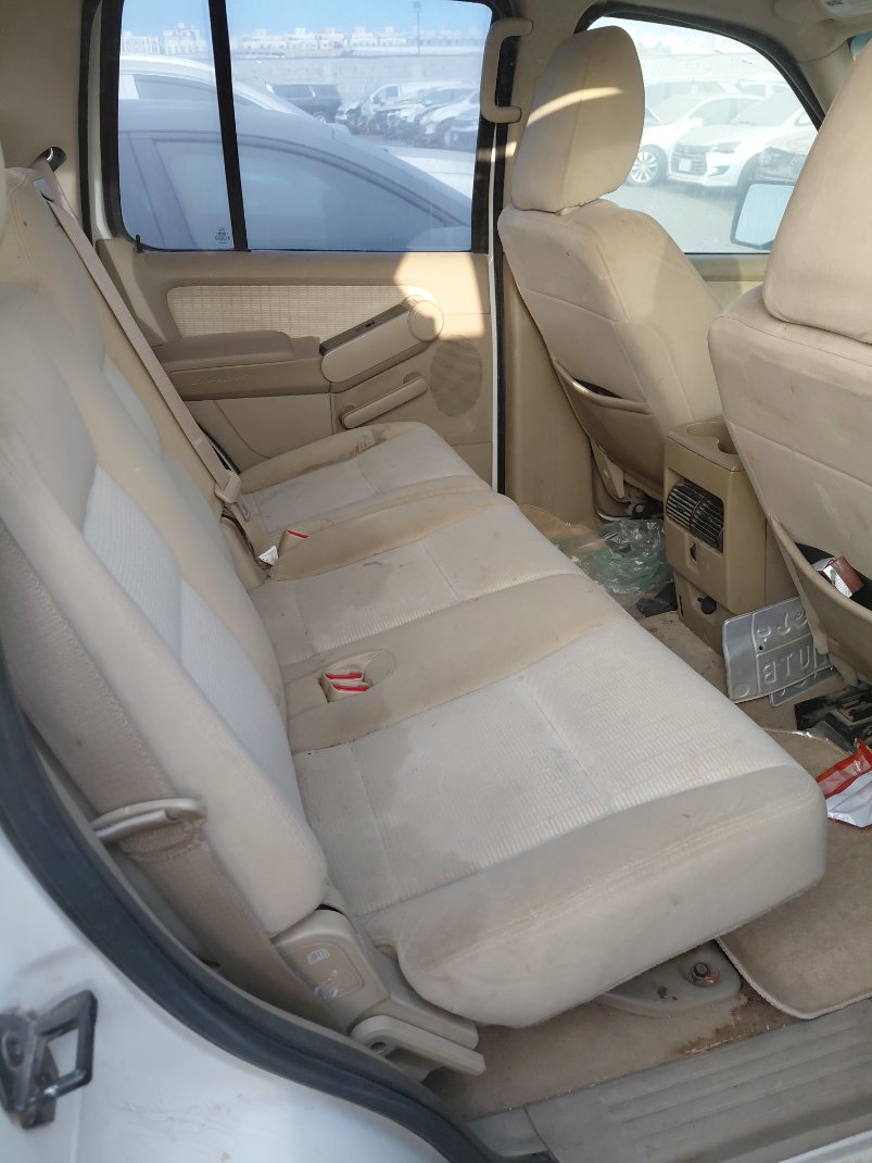 Ford Explorer  2010 image