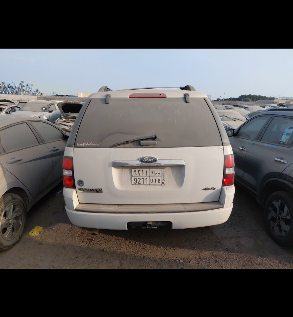 Ford Explorer  2010 image
