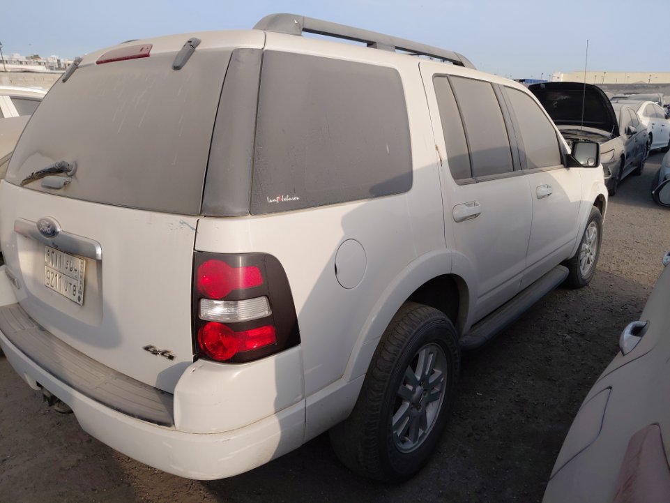 Ford Explorer  2010 image