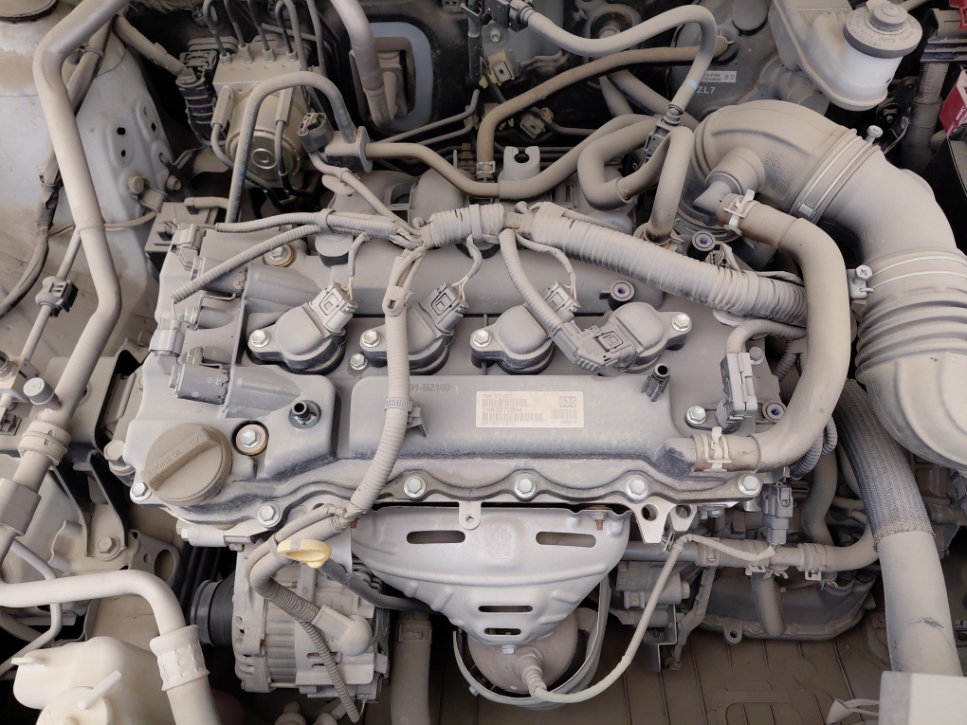 Toyota Yaris Y PLUS 2024 image