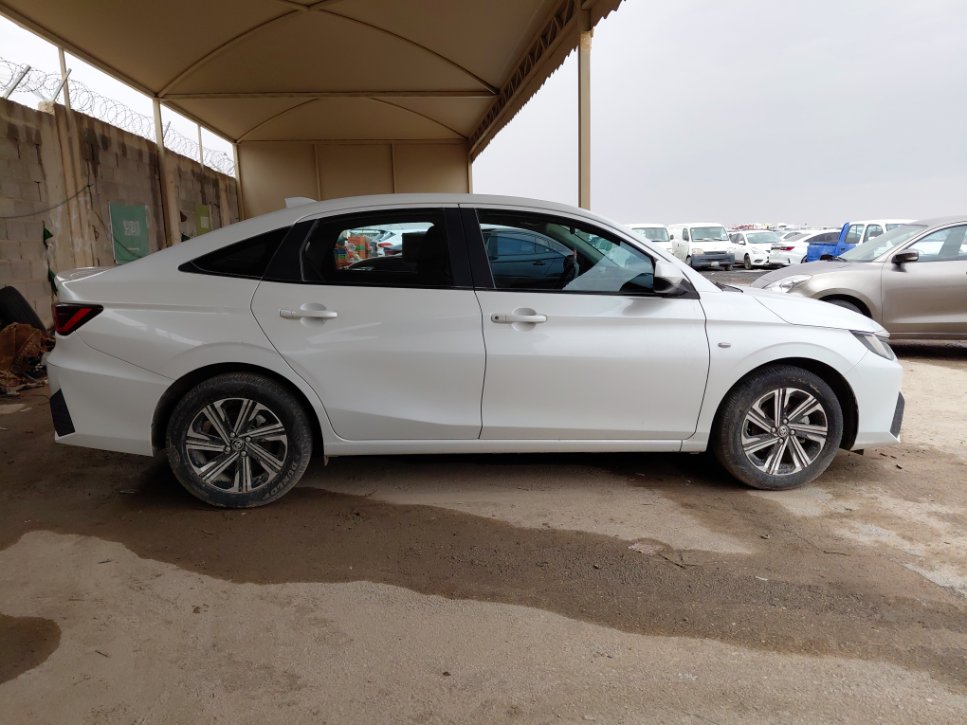 Toyota Yaris Y PLUS 2024 image