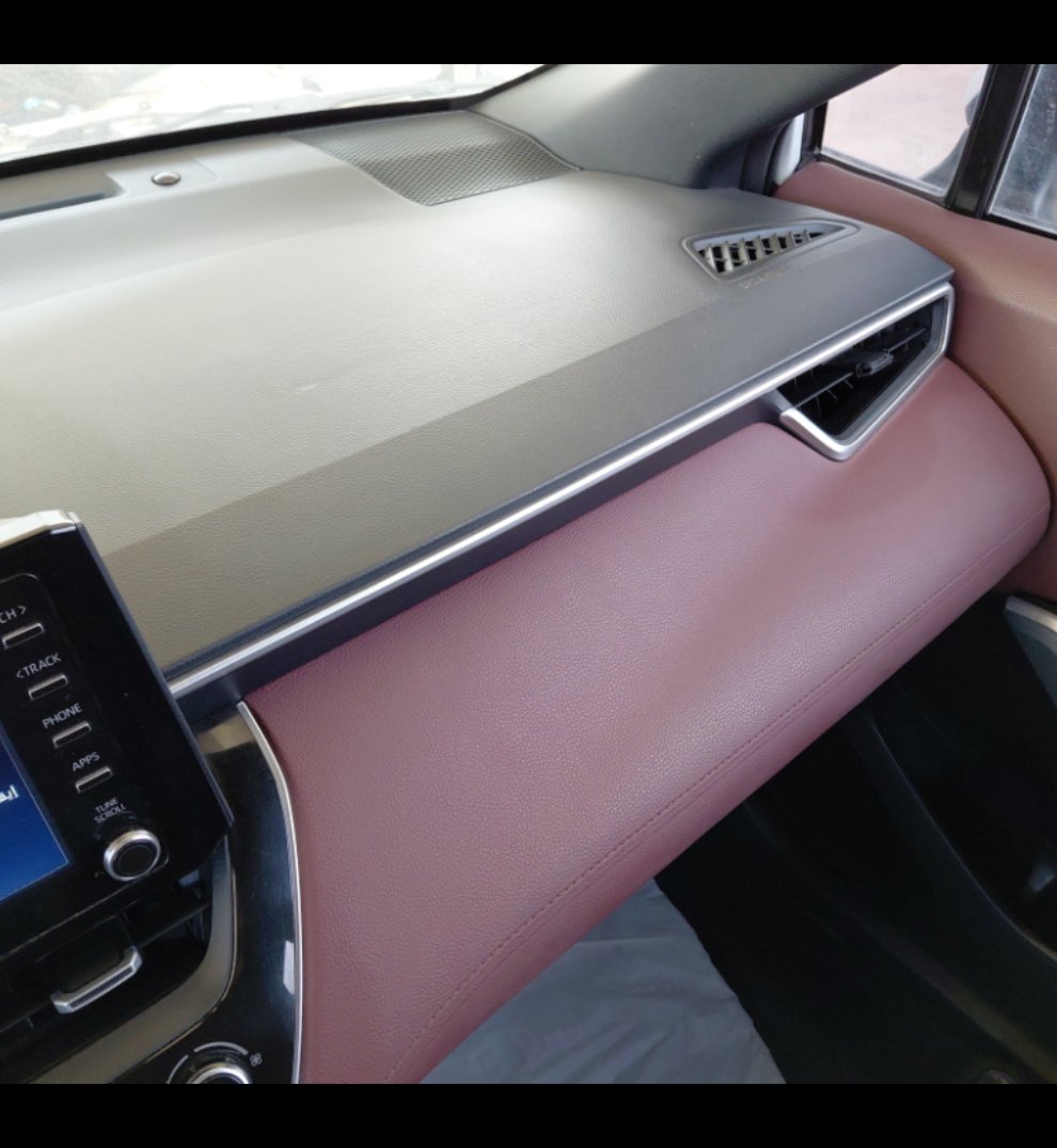 Toyota Corolla Cross LE HEV 2022 image