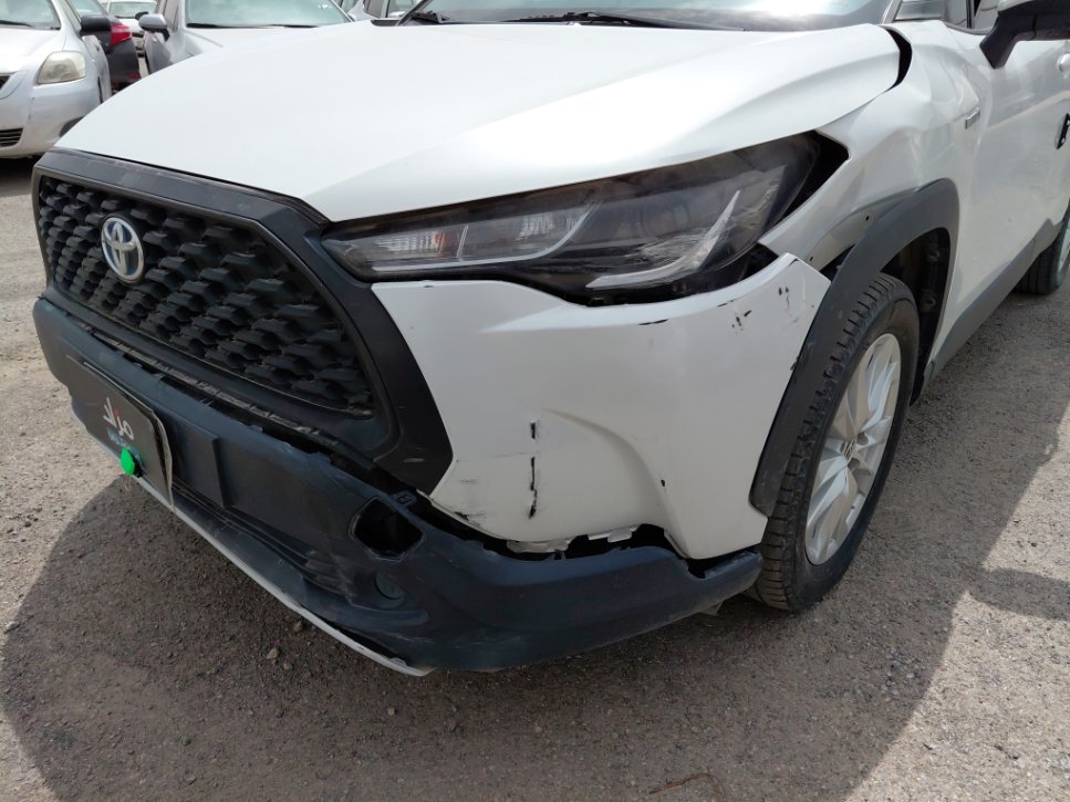 Toyota Corolla Cross LE HEV 2022 image