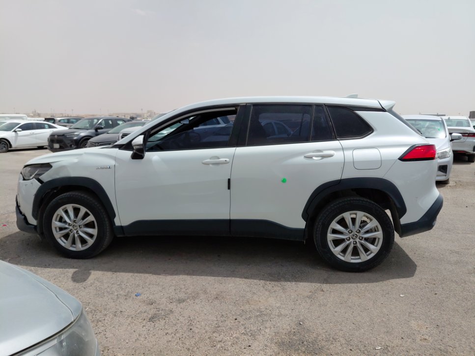 Toyota Corolla Cross LE HEV 2022 image