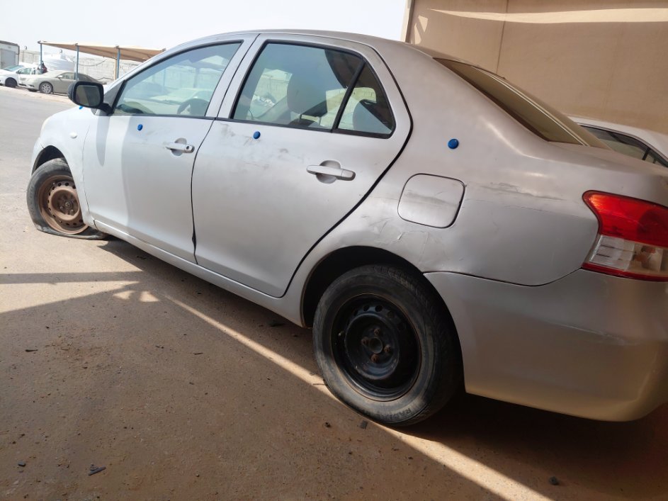 Toyota Yaris  2012 image