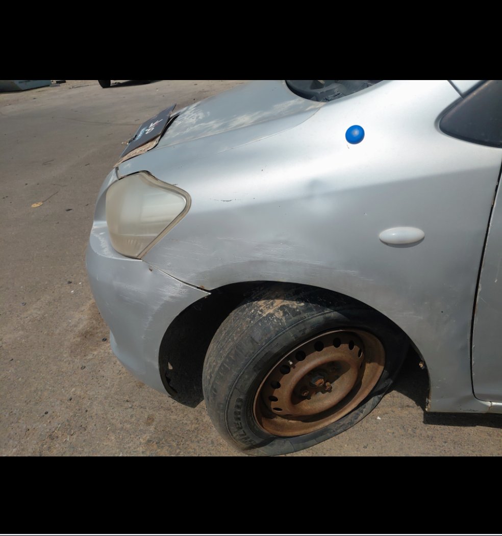 Toyota Yaris  2012 image