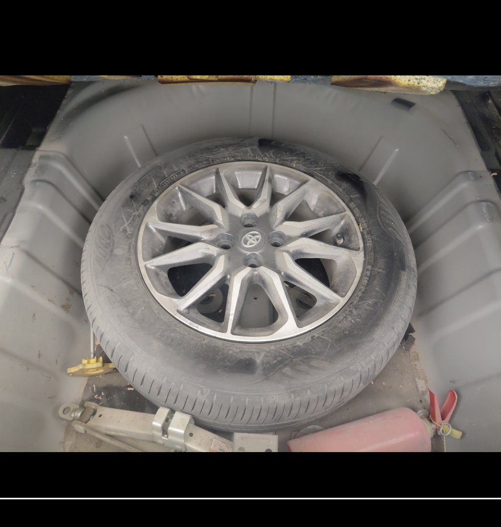 Toyota Yaris Y 2023 image