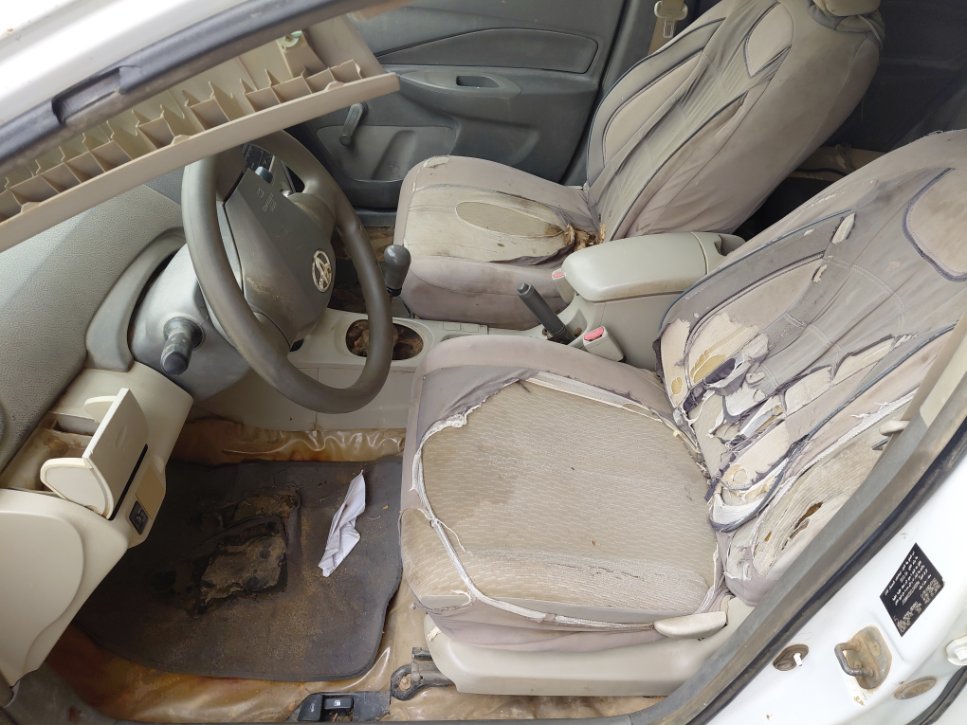 تويوتا يارس  2012 image