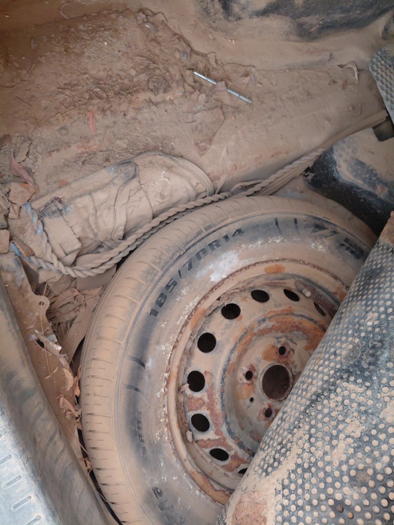 تويوتا يارس  2012 image