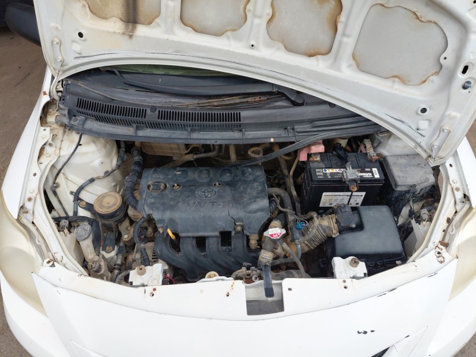 تويوتا يارس  2012 image