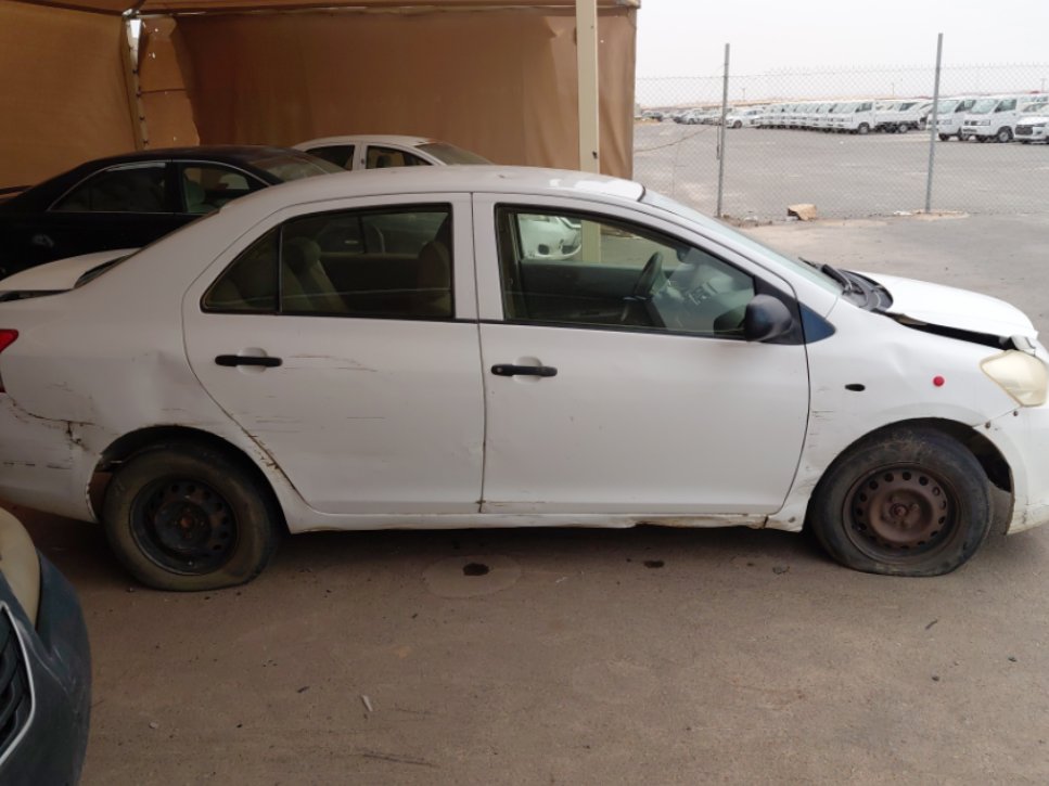 تويوتا يارس  2012 image