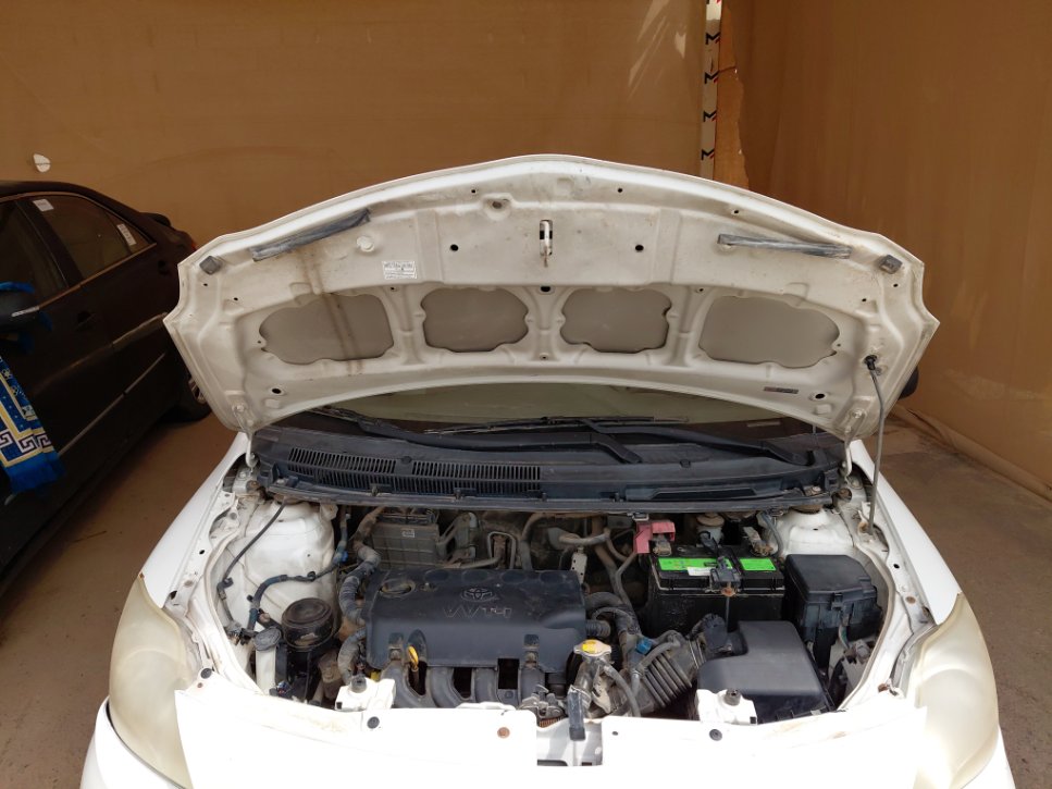 Toyota Yaris  2012 image