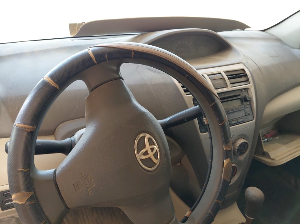 تويوتا يارس  2012 image