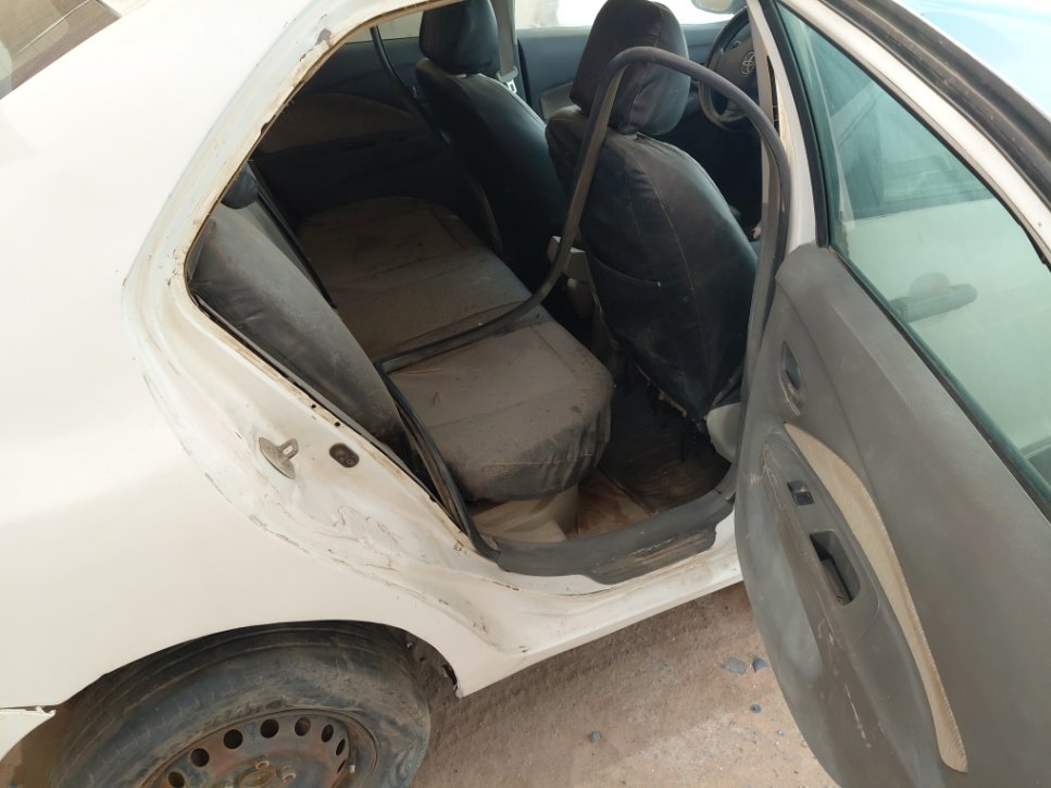 تويوتا يارس  2012 image