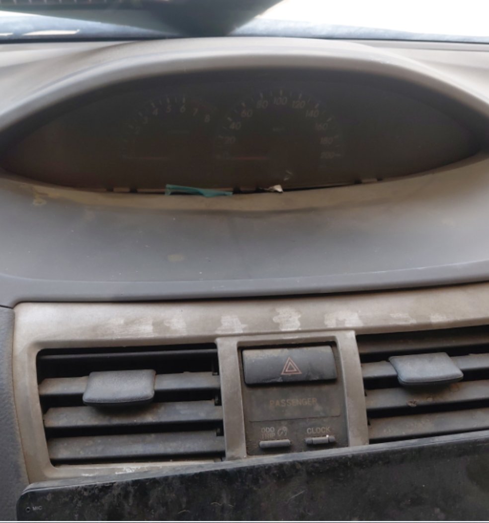 Toyota Yaris  2012 image