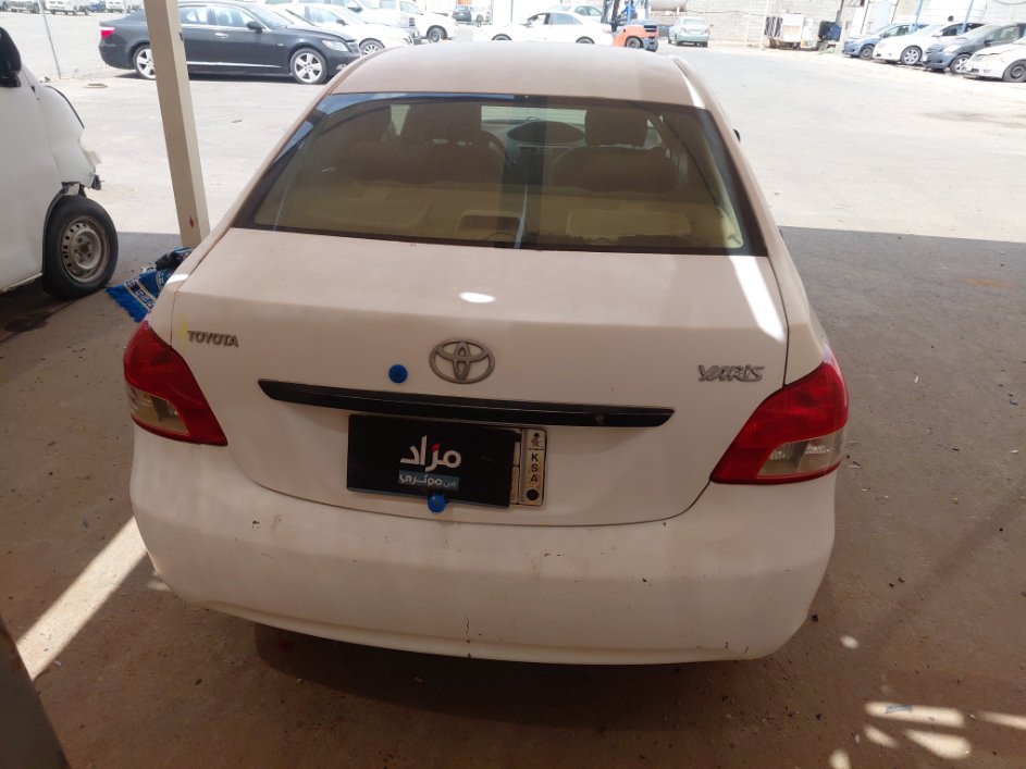 Toyota Yaris  2012 image