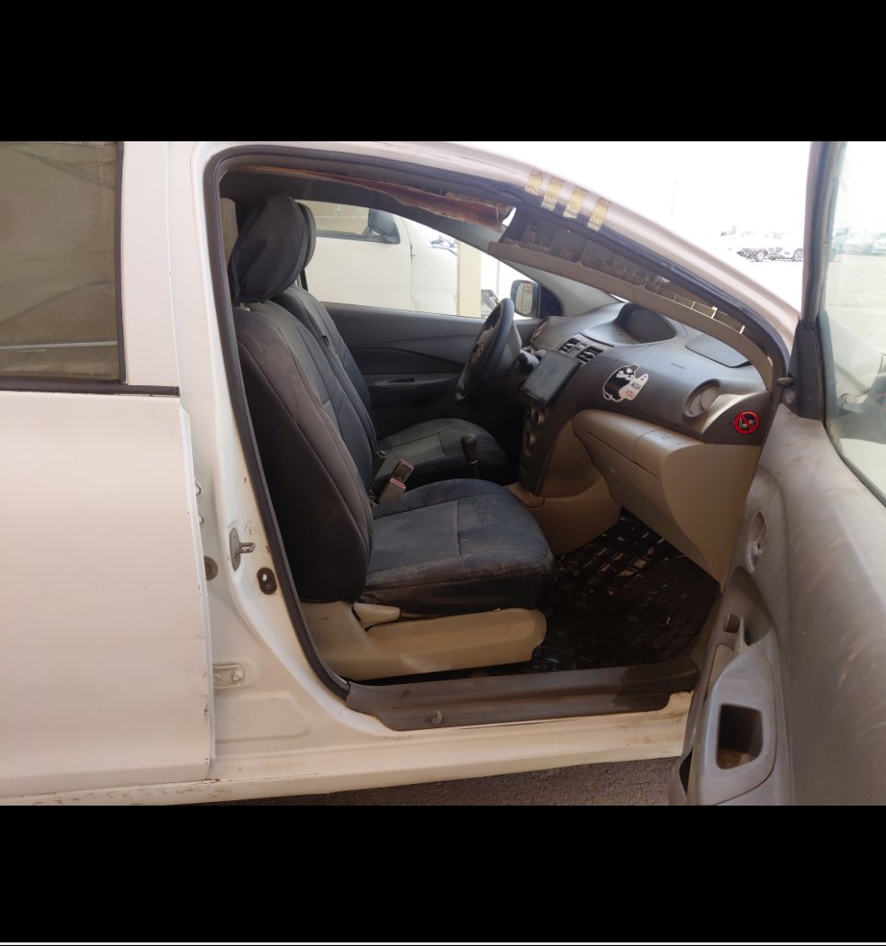 Toyota Yaris  2012 image