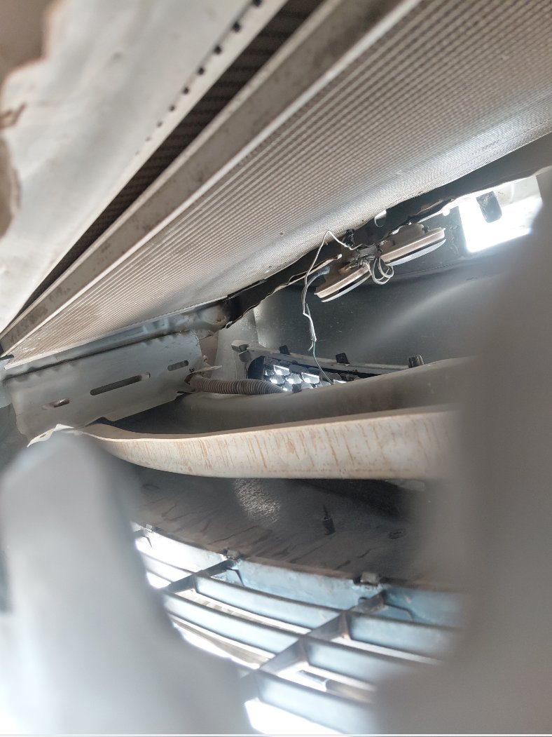 Toyota Yaris  2012 image